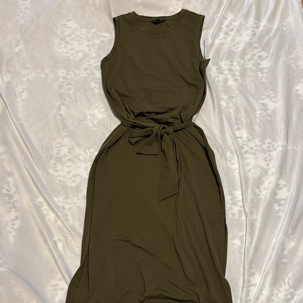Banana Republic Factory Green Sheath Midi Dress